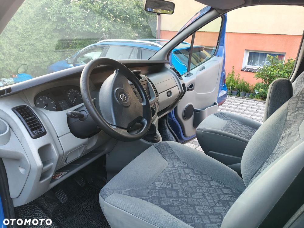 Opel Vivaro L2H1 2.9t - 7