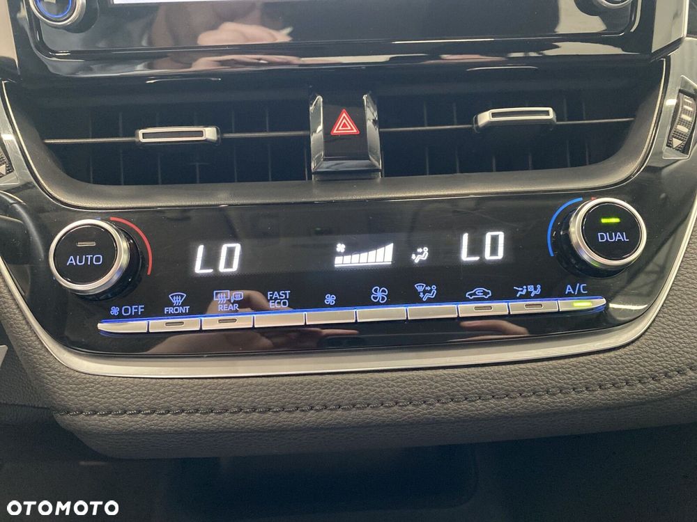 Toyota Corolla - 17