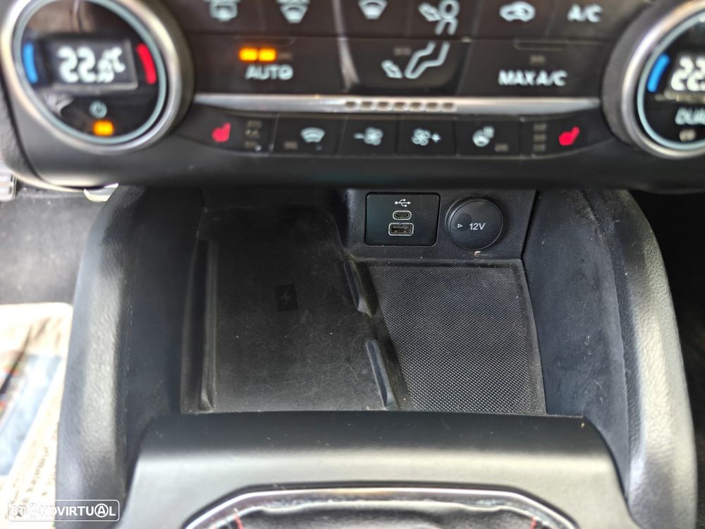Ford Focus 1.0 EcoBoost MHEV ST-Line - 37