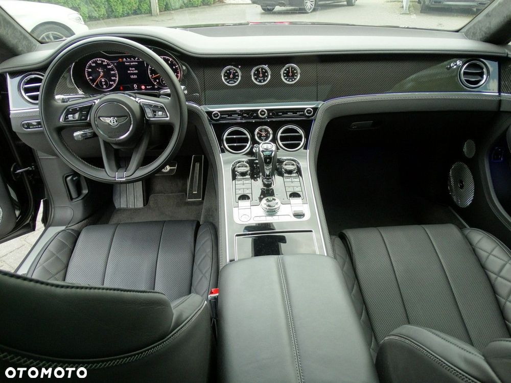 Bentley Continental GT New V8 - 36