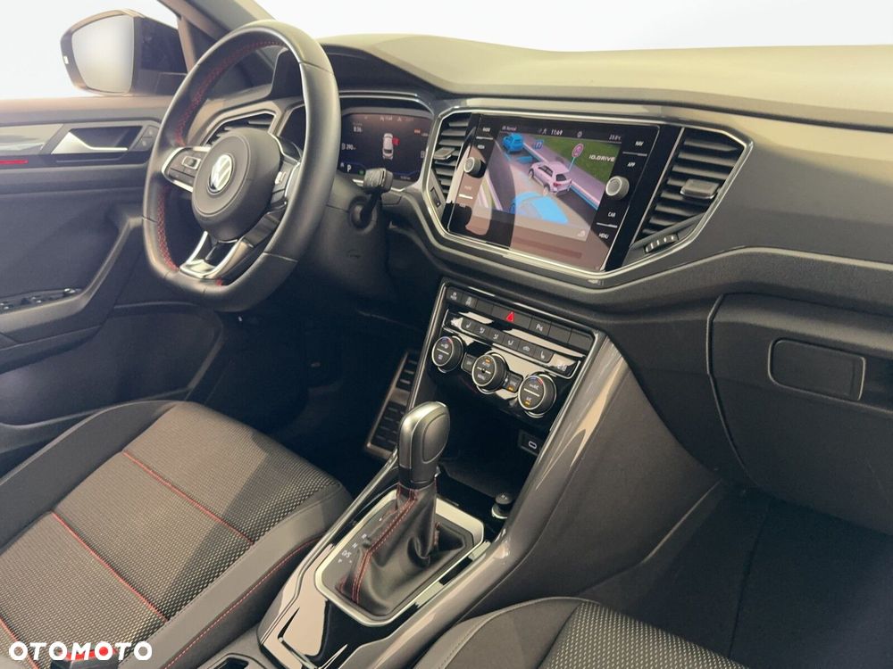 Volkswagen T-Roc - 17