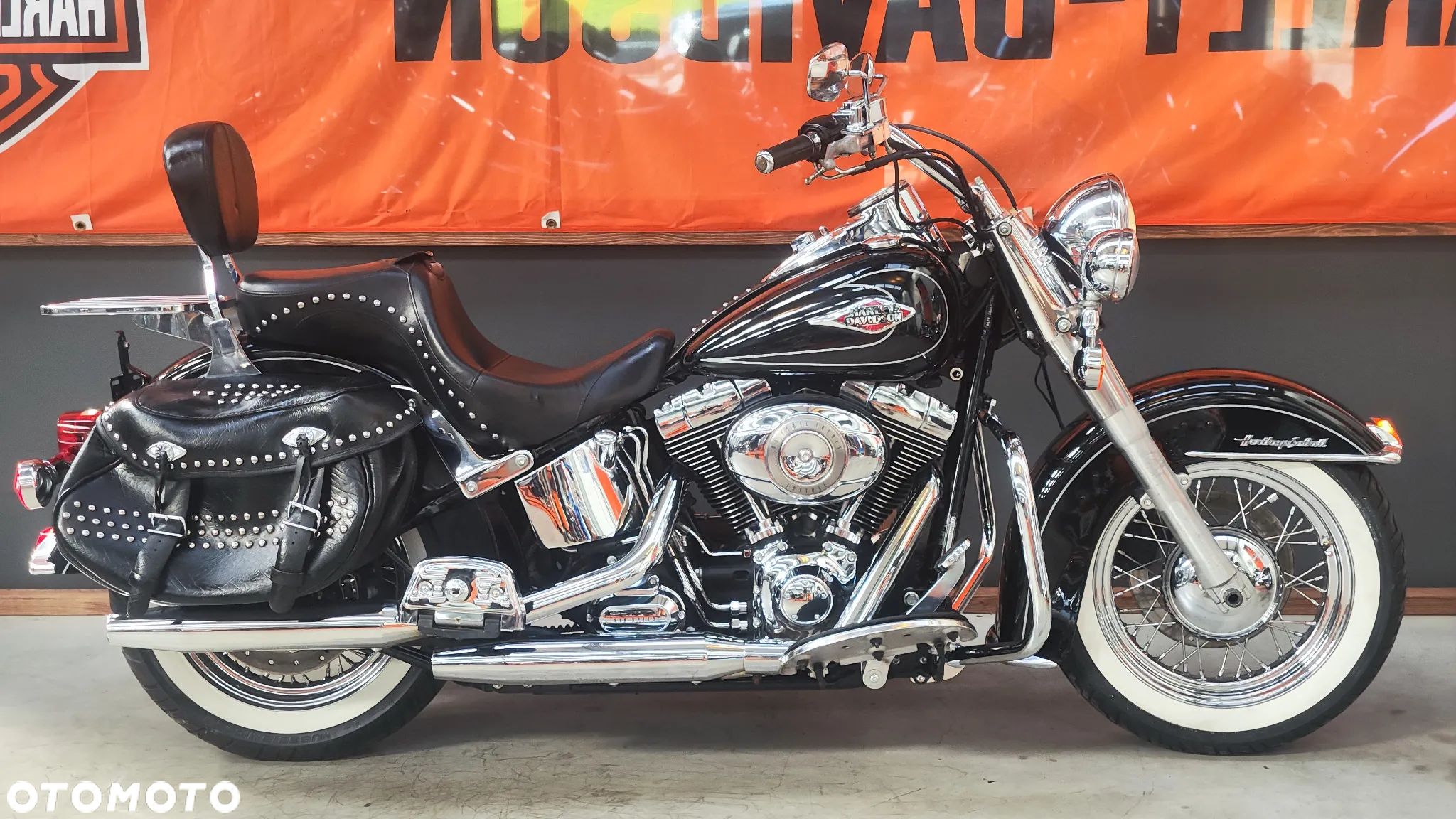 Harley-Davidson Softail Heritage Classic - 1