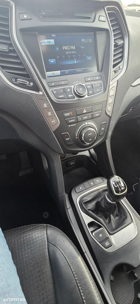 Hyundai Santa Fe 2.2 CRDi 2WD Style - 16