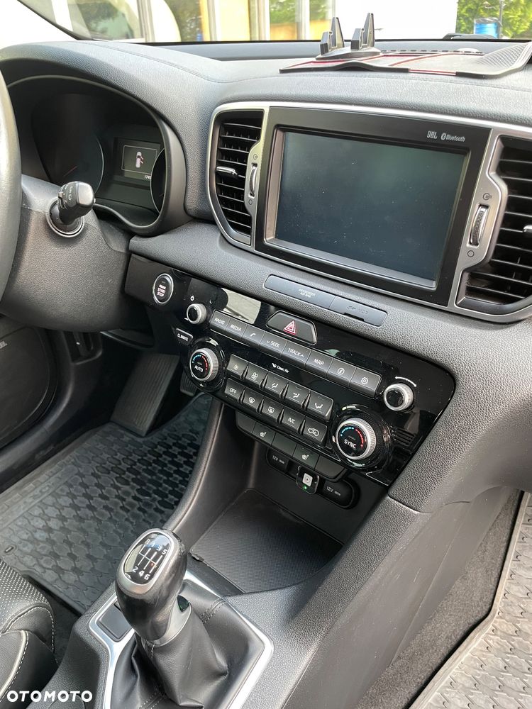 Kia Sportage 2.0 CRDI L AWD - 13