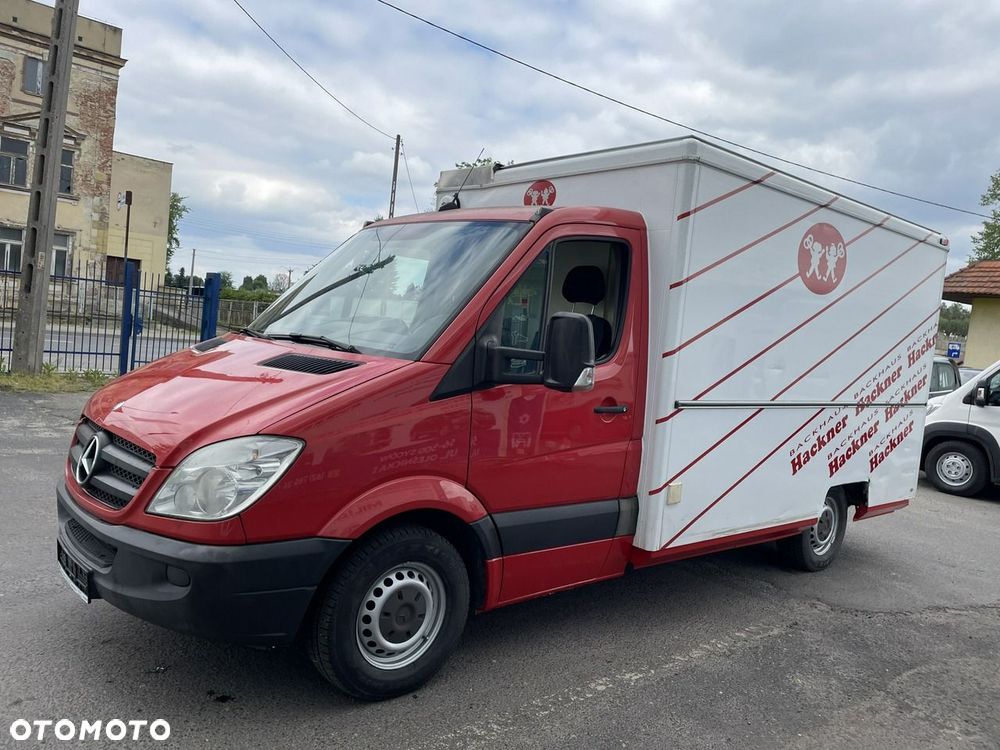 Mercedes-Benz Sprinter - 9