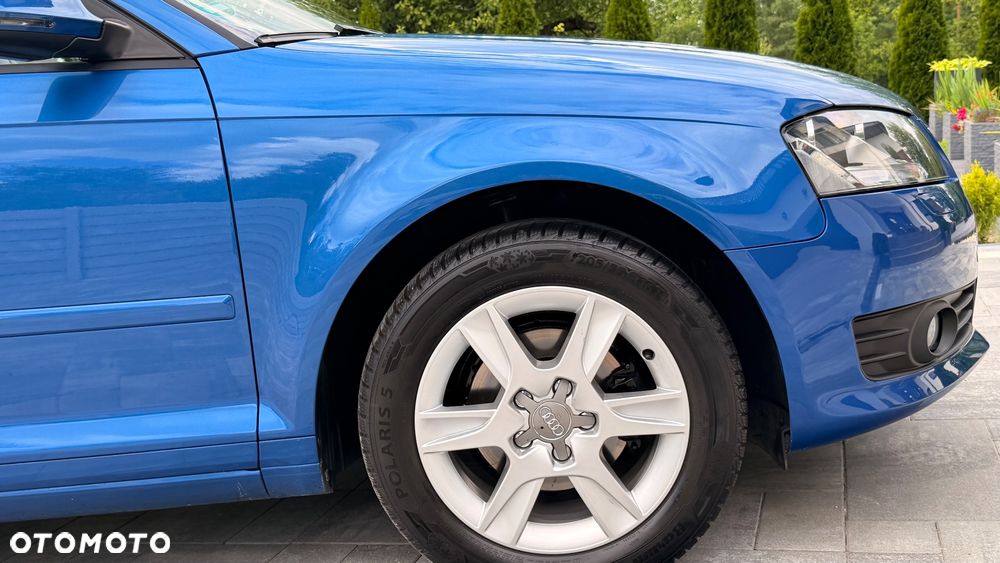 Audi A3 Sportback 1.6 Ambiente - 19