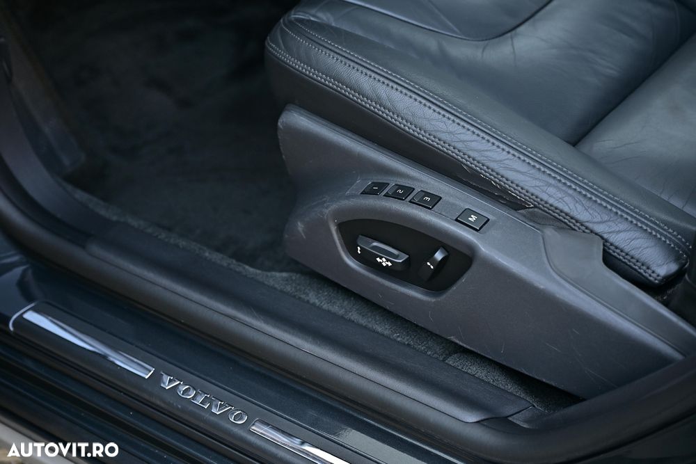 Volvo S60 D3 Geartronic R-Design - 21