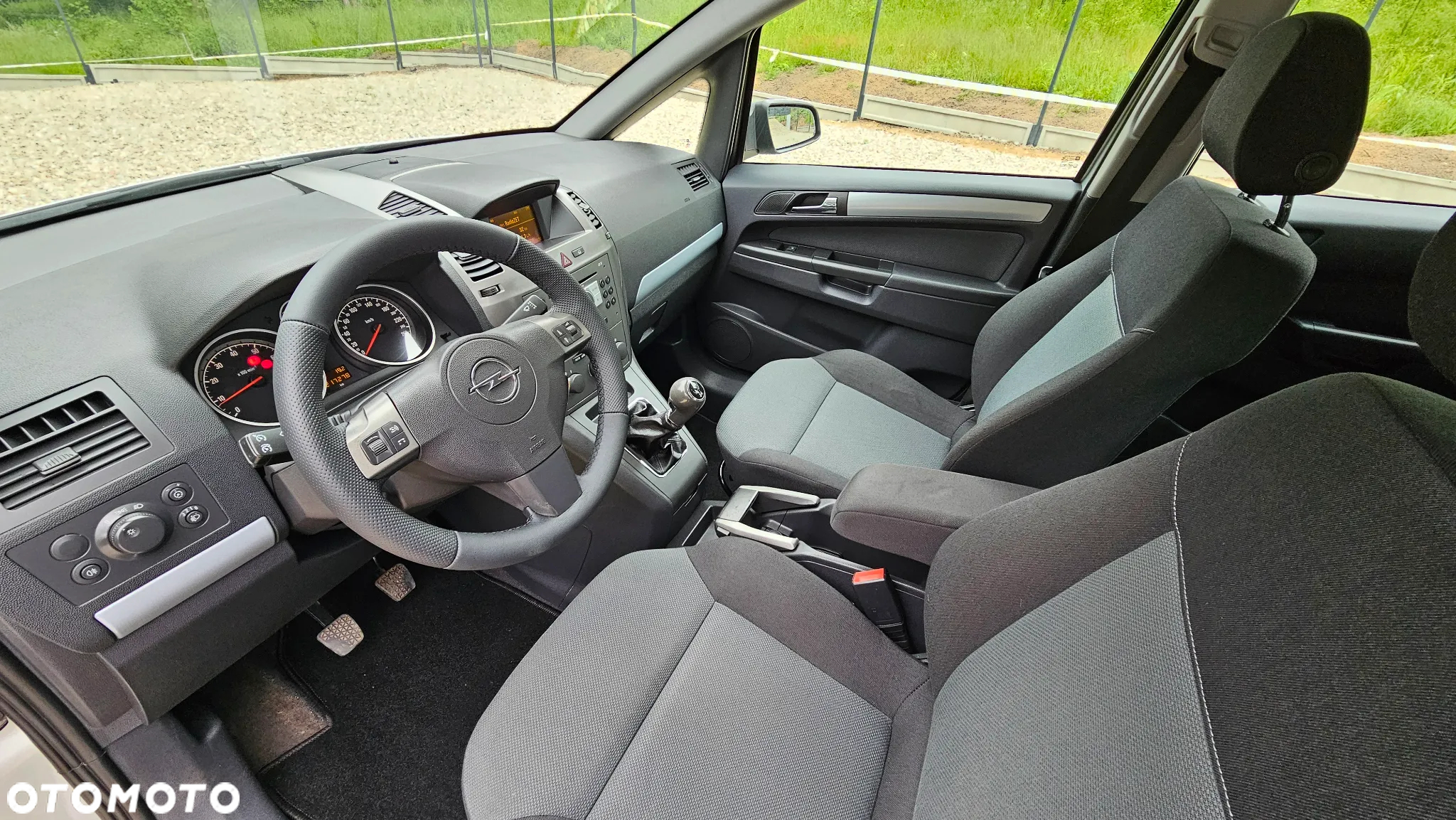 Opel Zafira 1.8 Active - 25