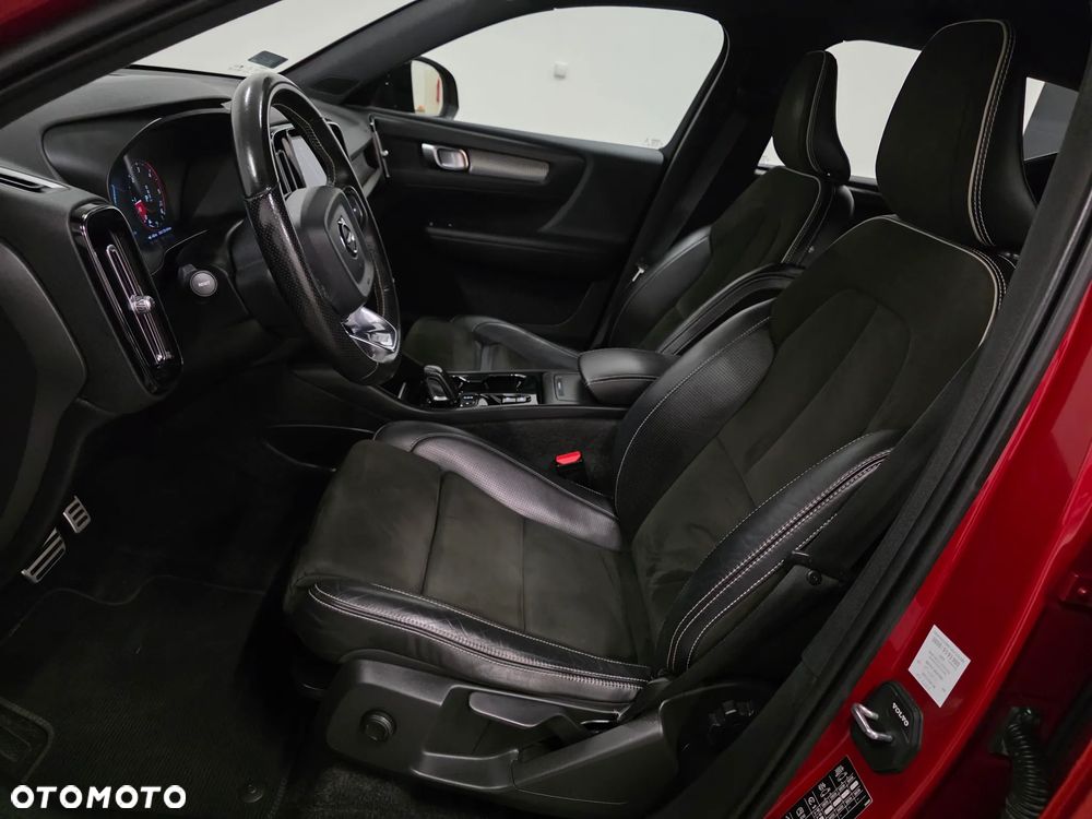 Volvo XC 40 D4 AWD R-Design - 7