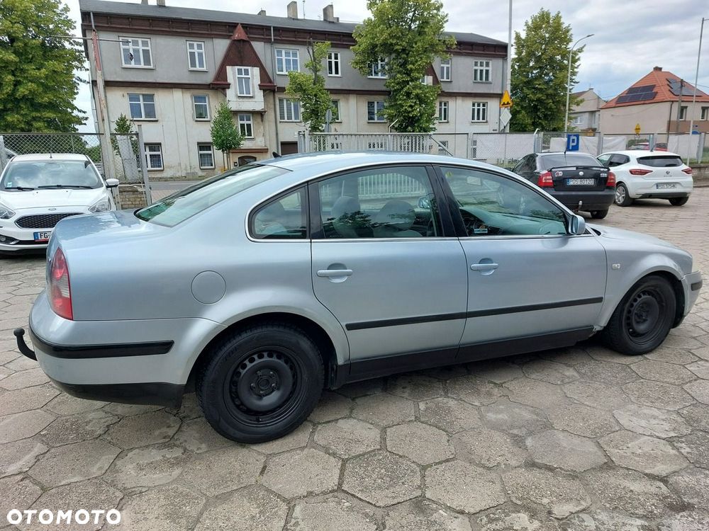 Volkswagen Passat - 8