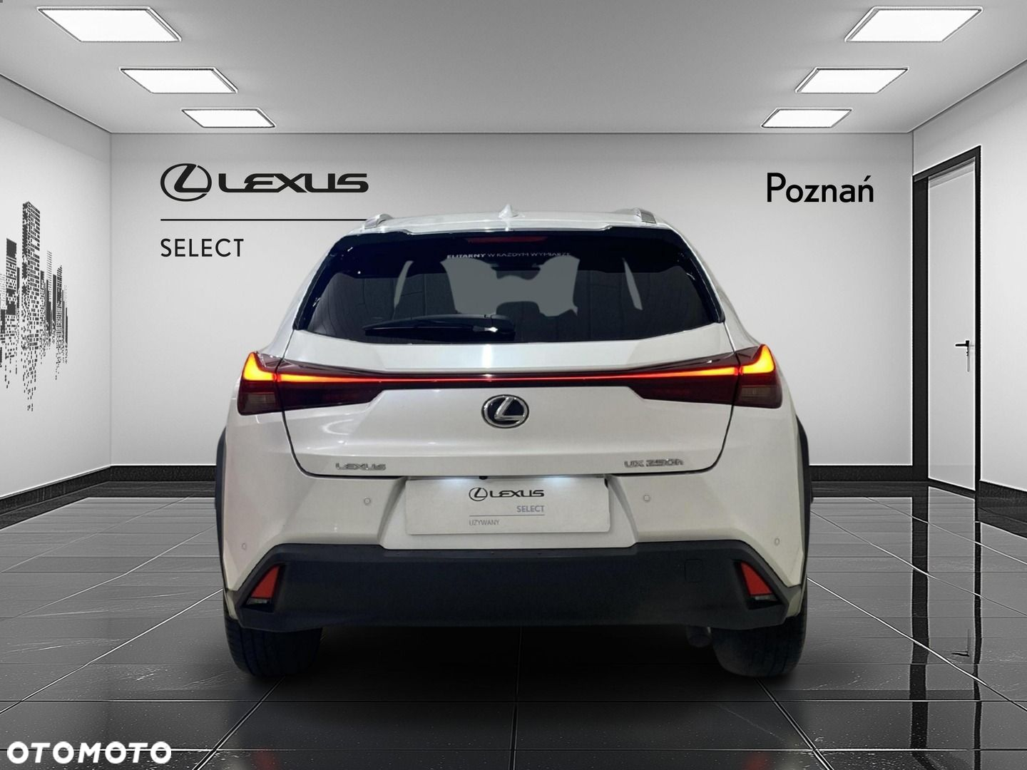 Lexus UX - 7