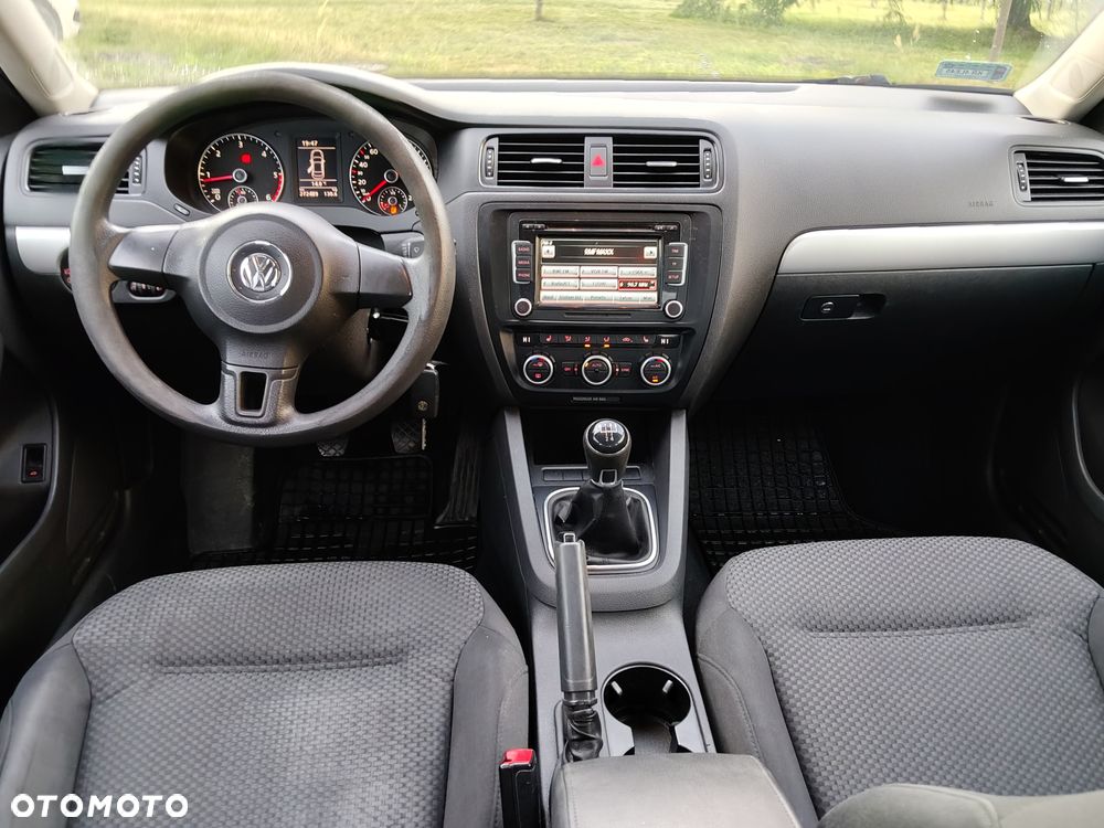 Volkswagen Jetta 1.6 TDI Comfortline Perfectline - 12