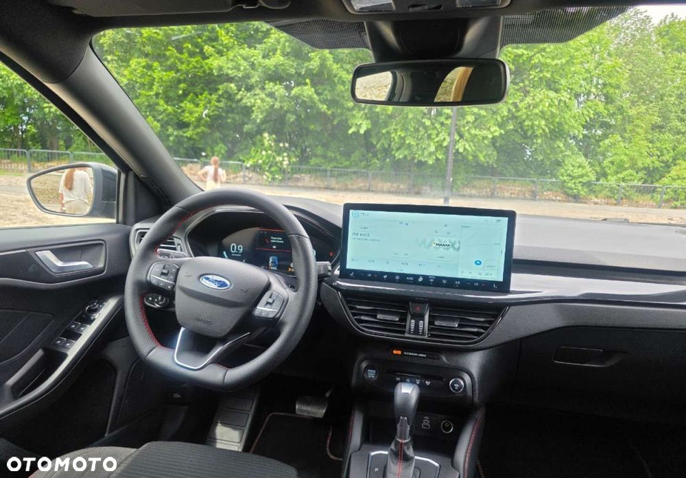 Ford Focus - 32