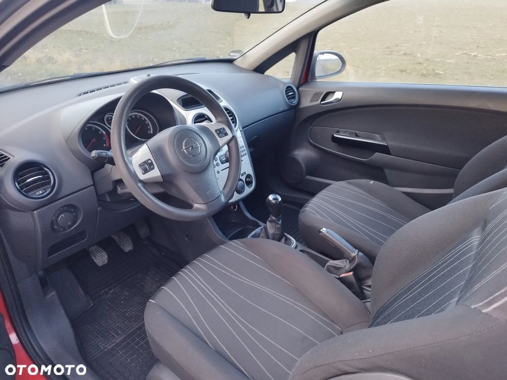Opel Corsa 1.2 16V - 9