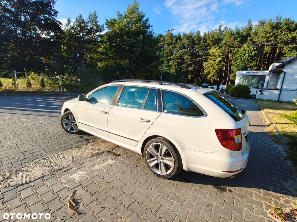 Skoda Superb 2.0 TDI Ambition DSG - 4
