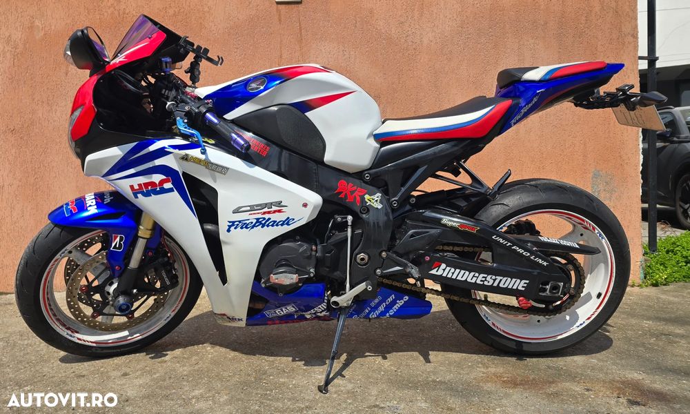 Honda CBR1000RR-R Fireblade - 2