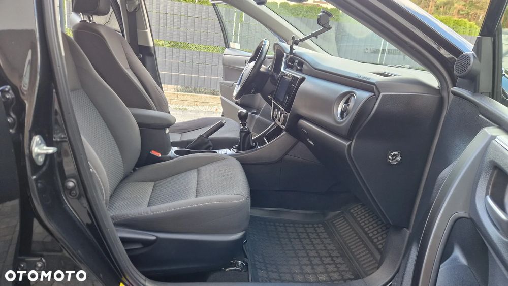 Toyota Corolla 1.6 Classic Plus - 20
