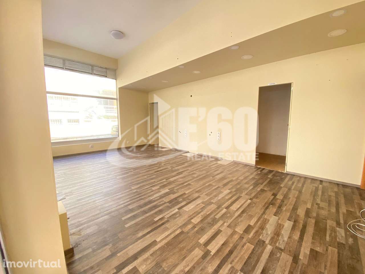 LOJA EM CENTRO DE ESPINHO - Grande imagem: 5/15