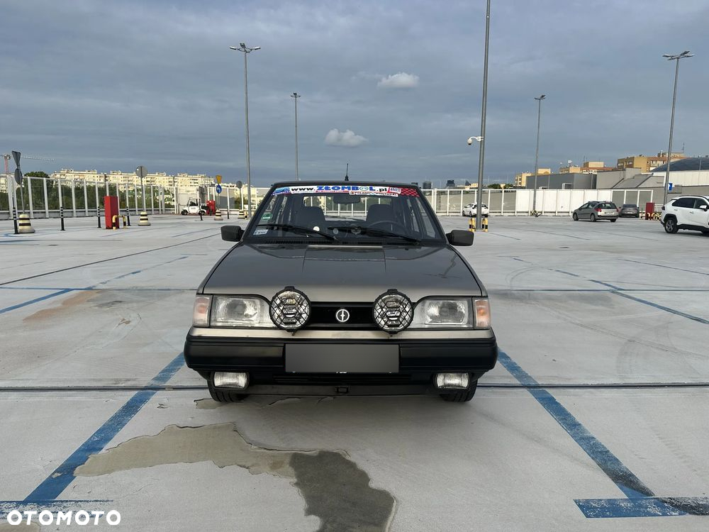 Polonez Caro - 9