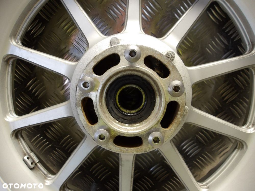 Felga koło przód J16M/CxMT3.50 SUZUKI VLR 1800 C109R BOULEVARD/INTRUDER 08-13r   PN. 54111-22H00-12Z - 2
