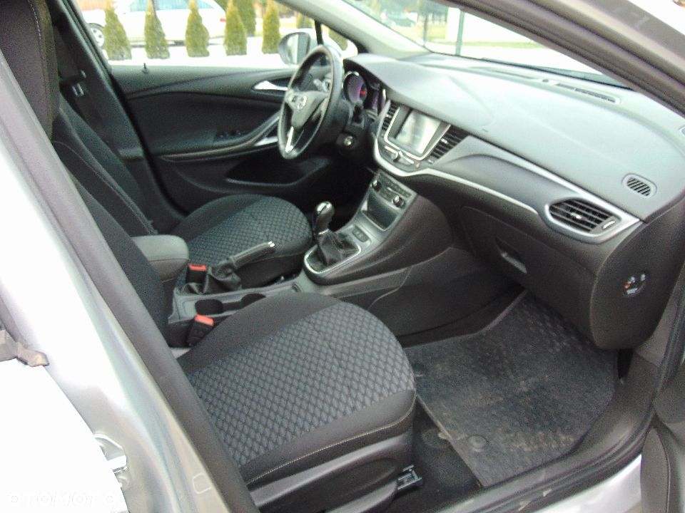 Opel Astra V 1.6 CDTI 120 Lat S&S - 24