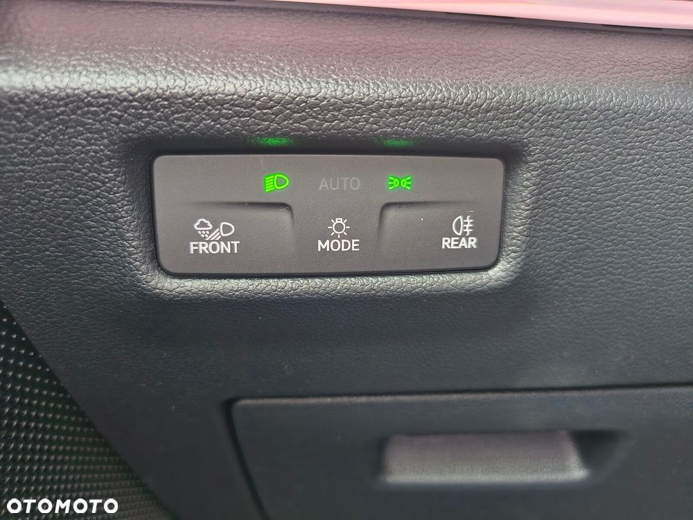 Volkswagen Tiguan 1.5 eTSI R-Line Plus DSG - 24