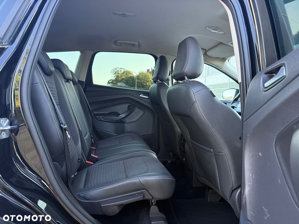 Ford Kuga 2.0 TDCi 4x4 Titanium - 25