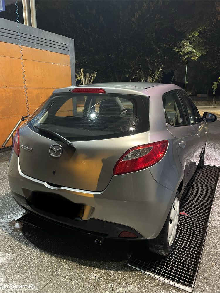 Mazda 2 - 2