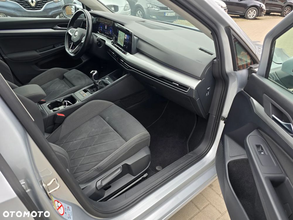 Volkswagen Golf - 11