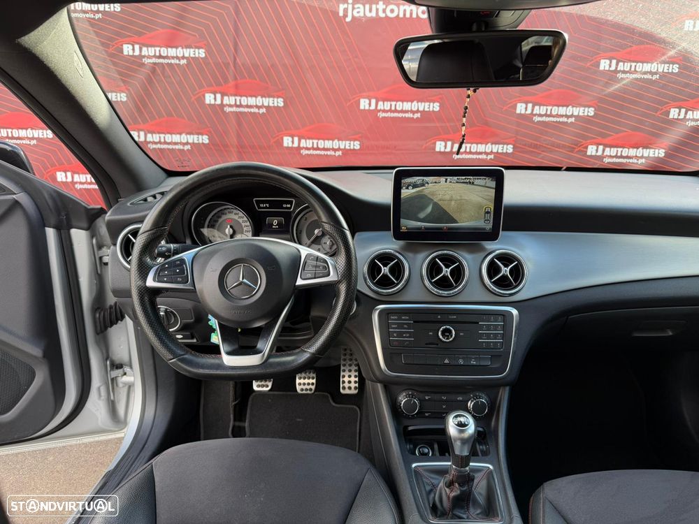 Mercedes-Benz CLA 180 d AMG Line - 11