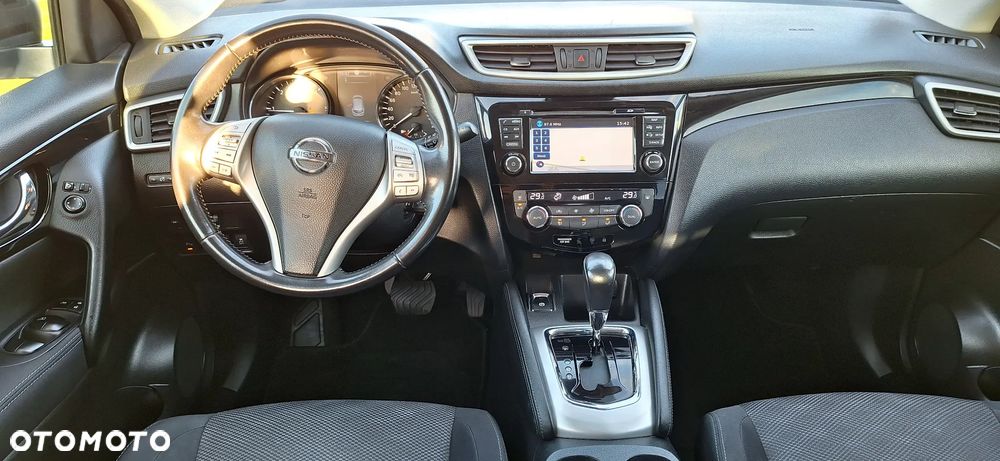 Nissan Qashqai 1.6 DCi Xtronic TEKNA - 19