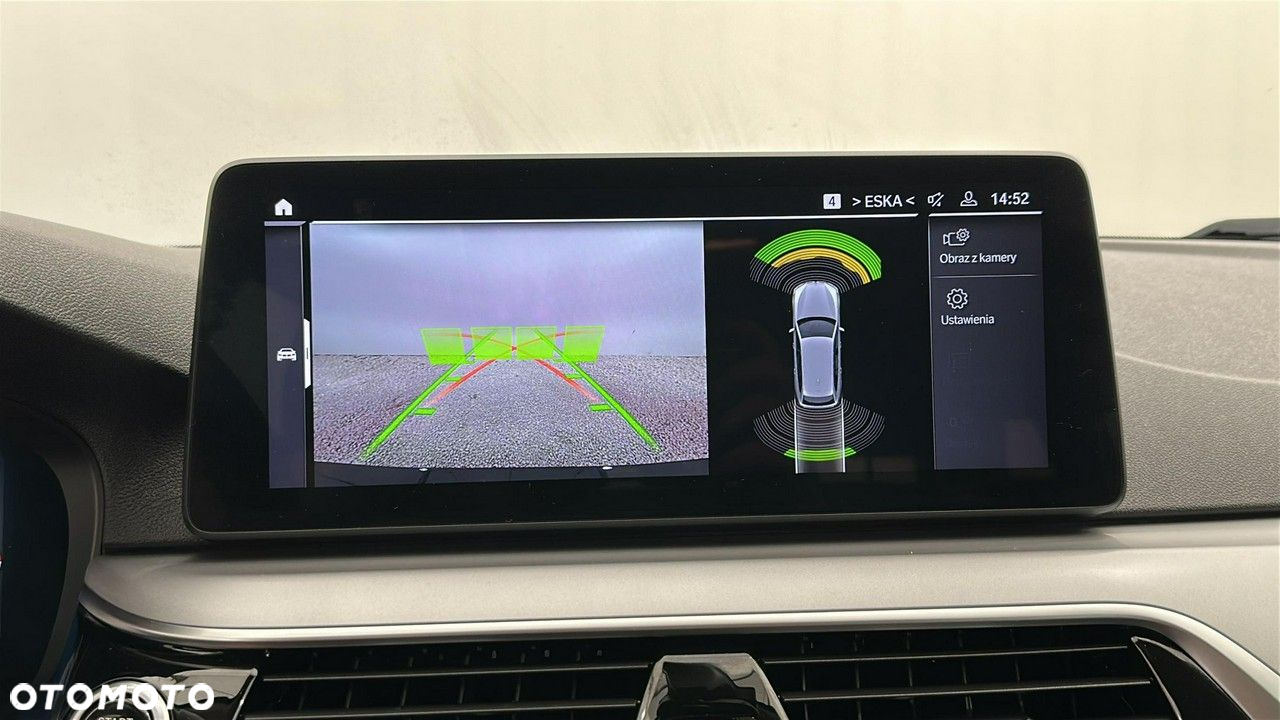 BMW Seria 5 520i - 21