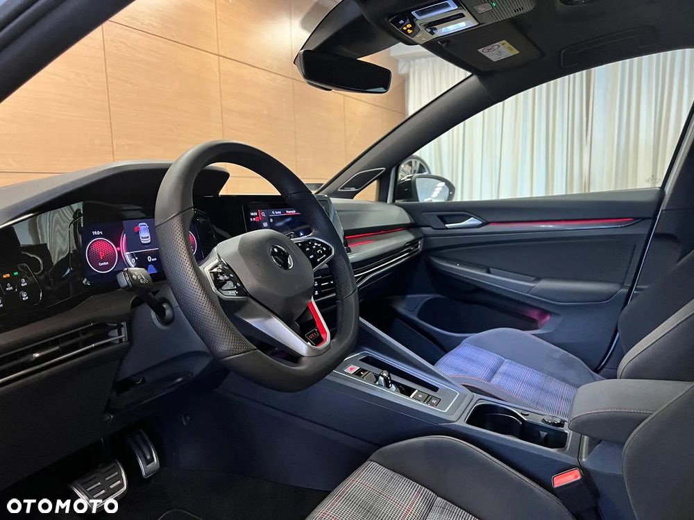 Volkswagen Golf VIII 2.0 TSI GTI DSG - 18