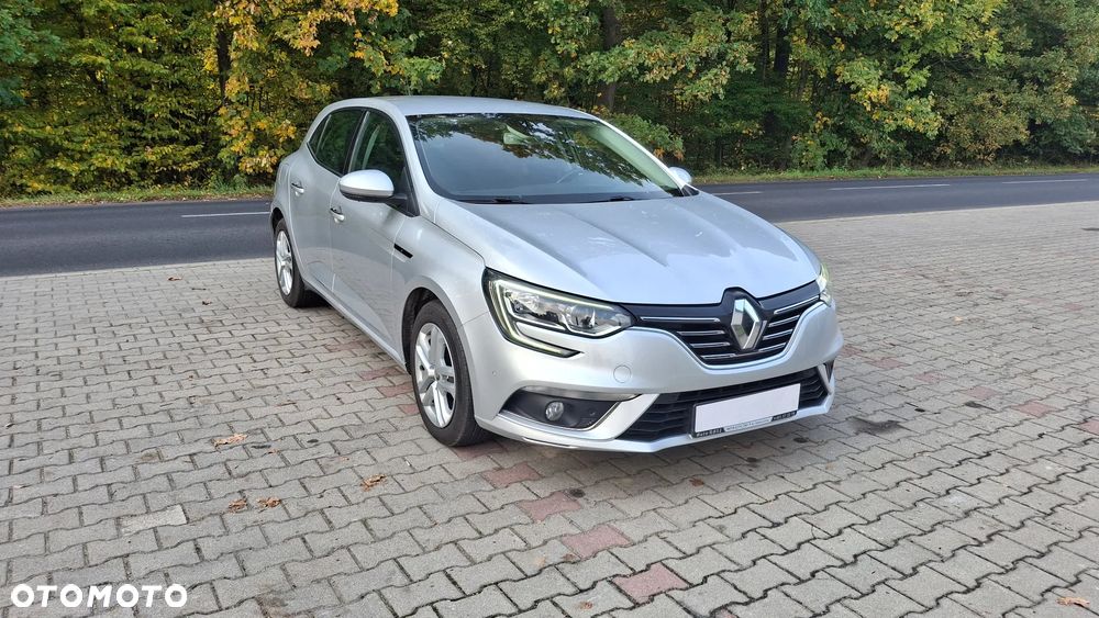 Renault Megane 2019 photo 2