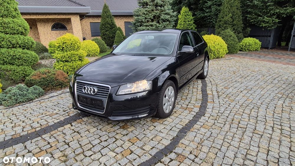 Audi A3 3-drzwiowe 1.6 Attraction - 3