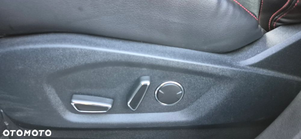 Ford S-Max 2.0 EcoBlue ST-Line - 39