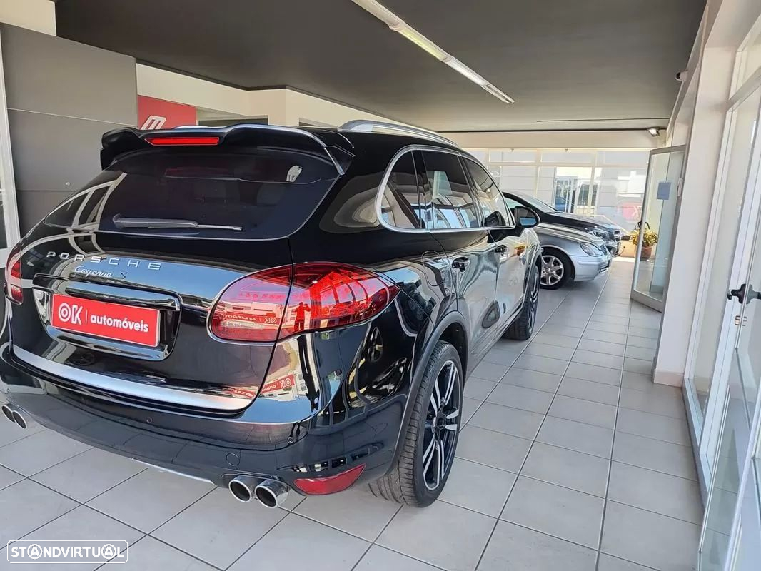 Porsche Cayenne II Platinum Edition - 10