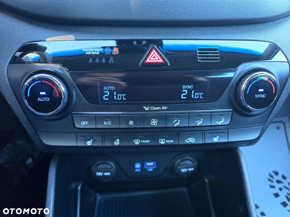 Hyundai Tucson 2.0 CRDI 4WD Automatik Style - 28