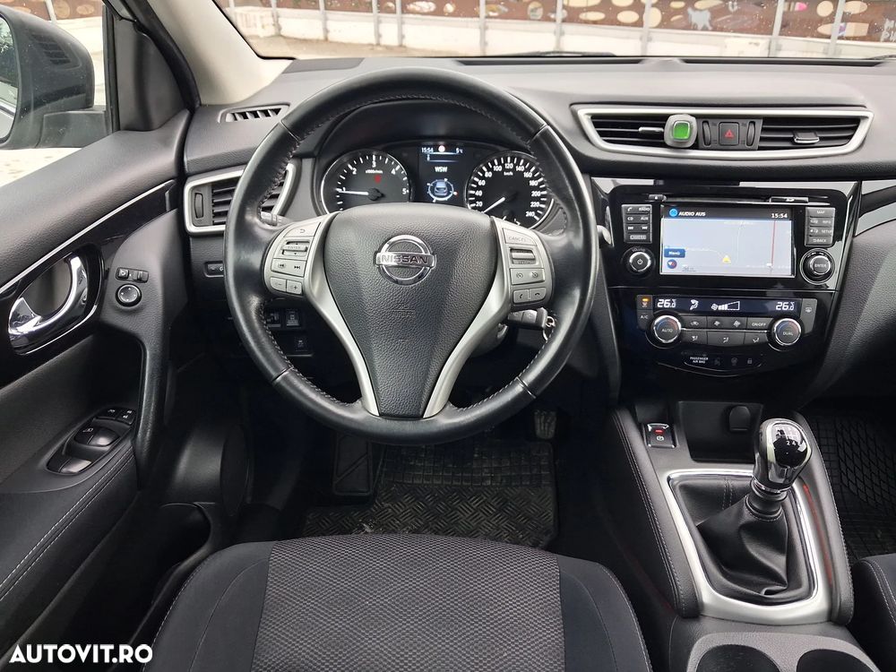 Nissan Qashqai 1.6L dCi Start/Stop 4X4-i N-Connecta - 11
