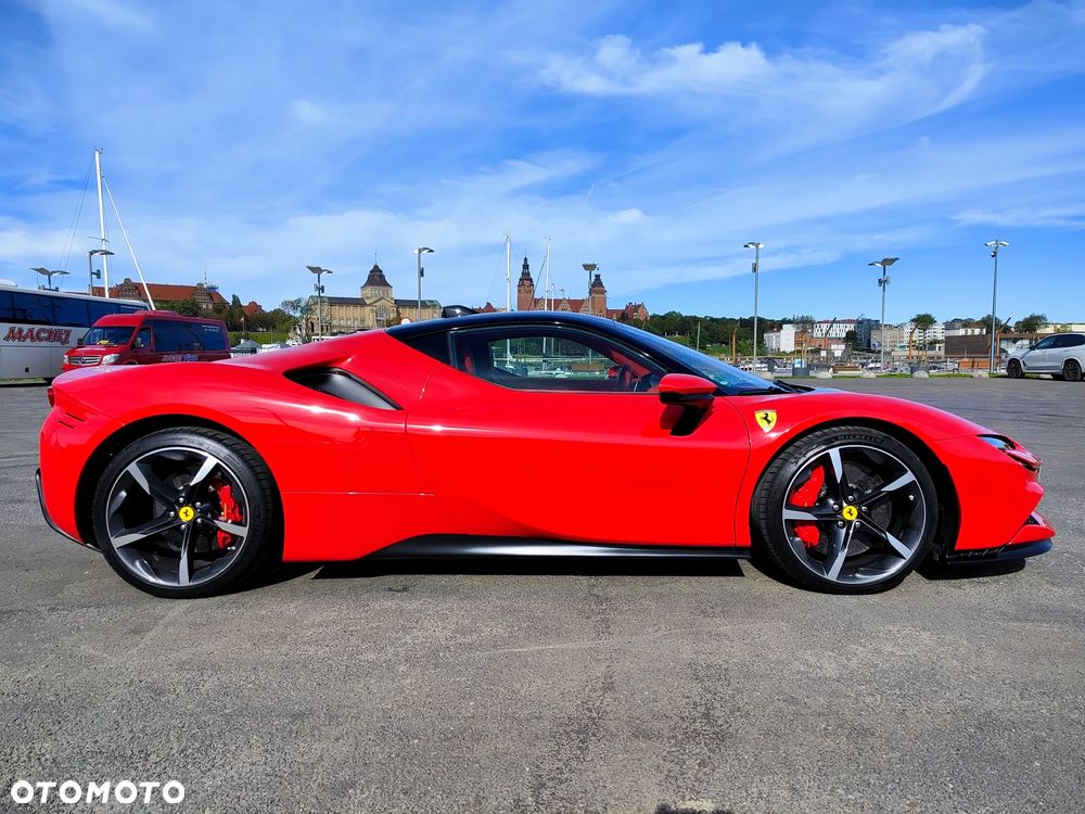 Ferrari SF90 Stradale - 9