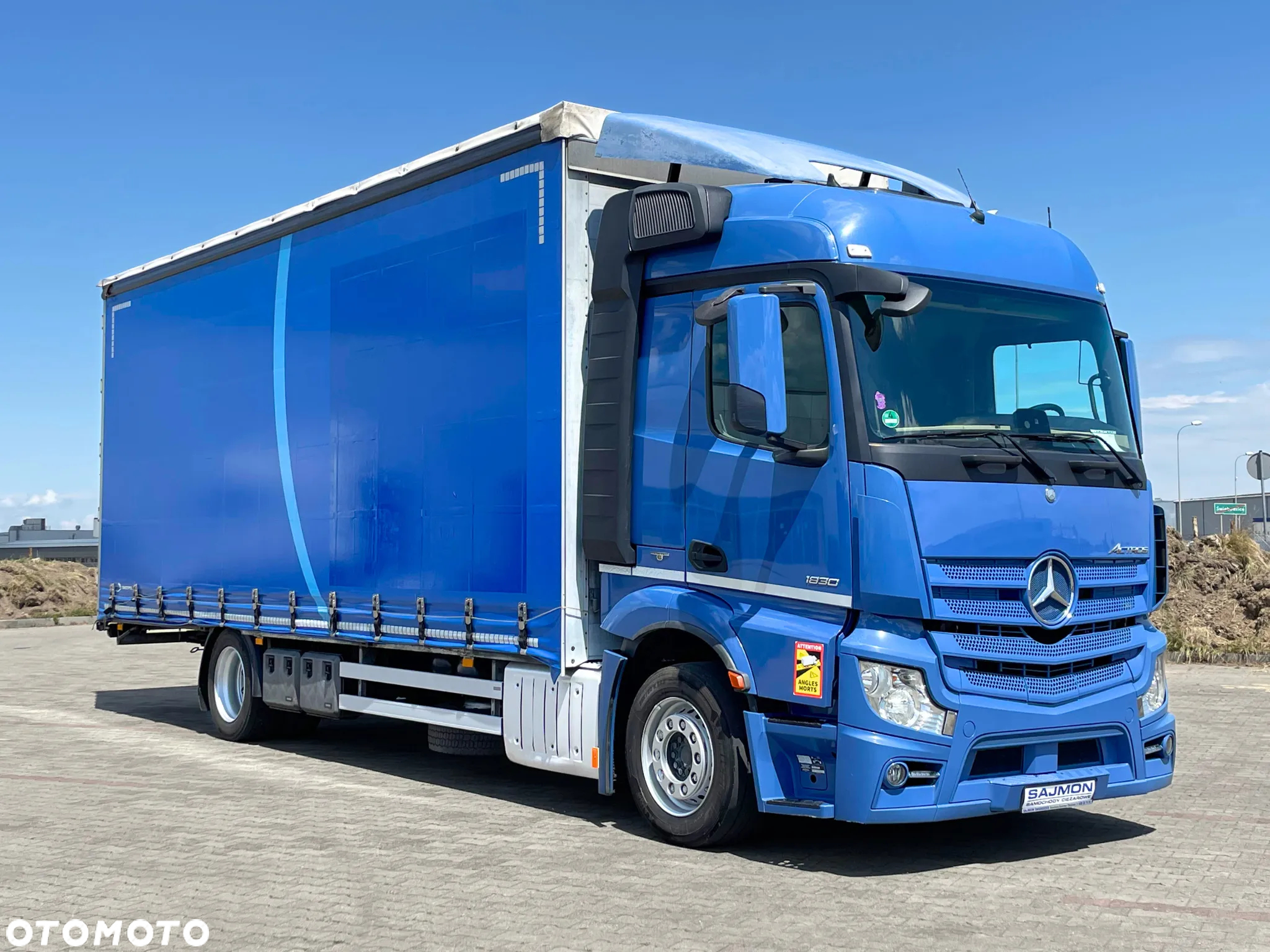 Mercedes-Benz ACTROS 1830 / PRZESTRZENNY 60M3 / 7,75 M / SALON PL - 2