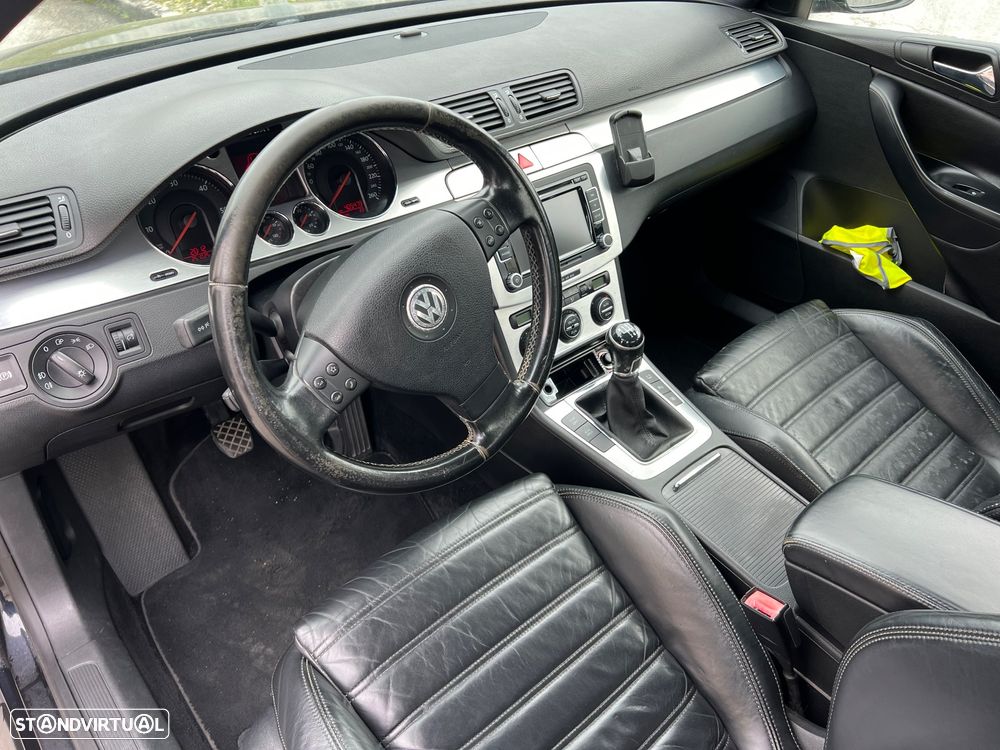 VW Passat 2.0 TDI Highline - 9