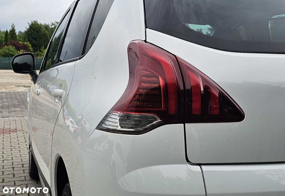Peugeot 3008 1.6 HDi Style - 14