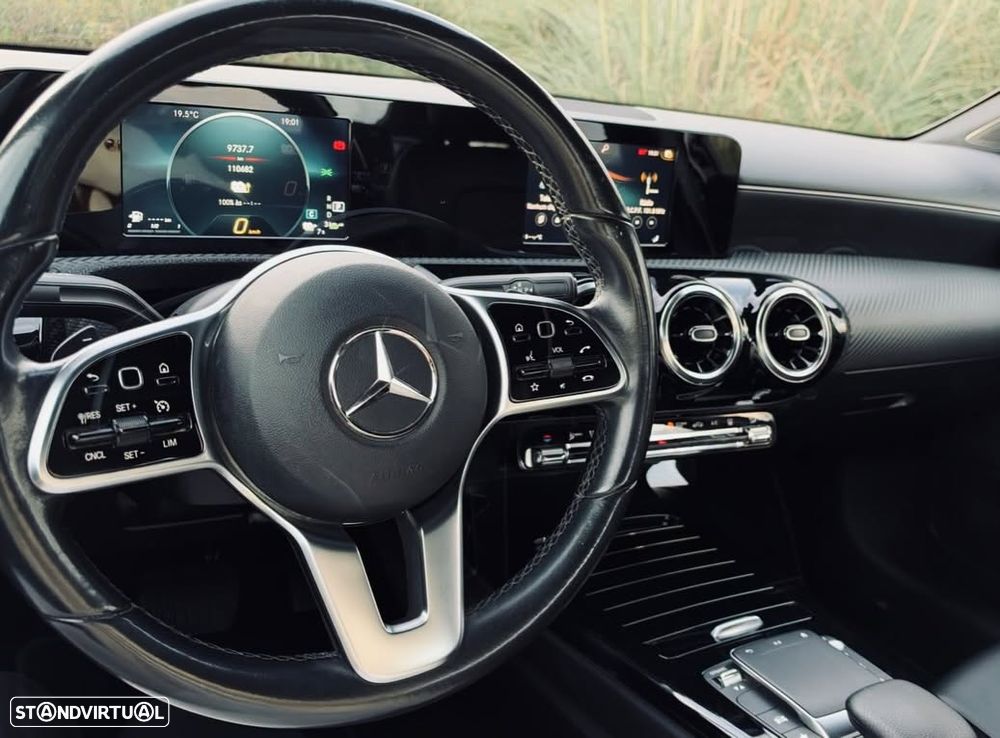 Mercedes-Benz A 250 Limousine - 8