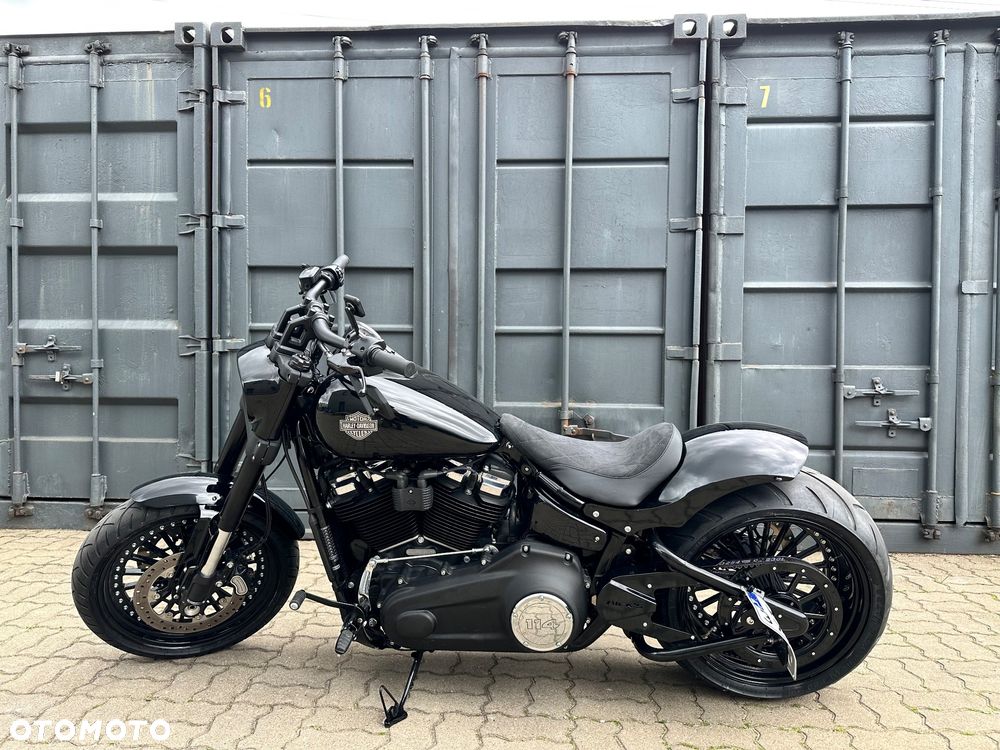 Harley-Davidson Dyna Fat Bob - 2