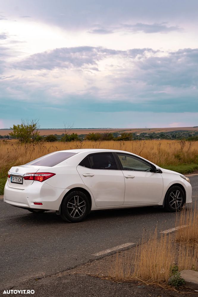 Toyota Corolla 1.6 Valvematic CVT Sol - 4