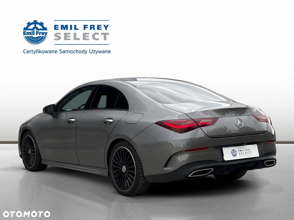 Mercedes-Benz CLA - 4