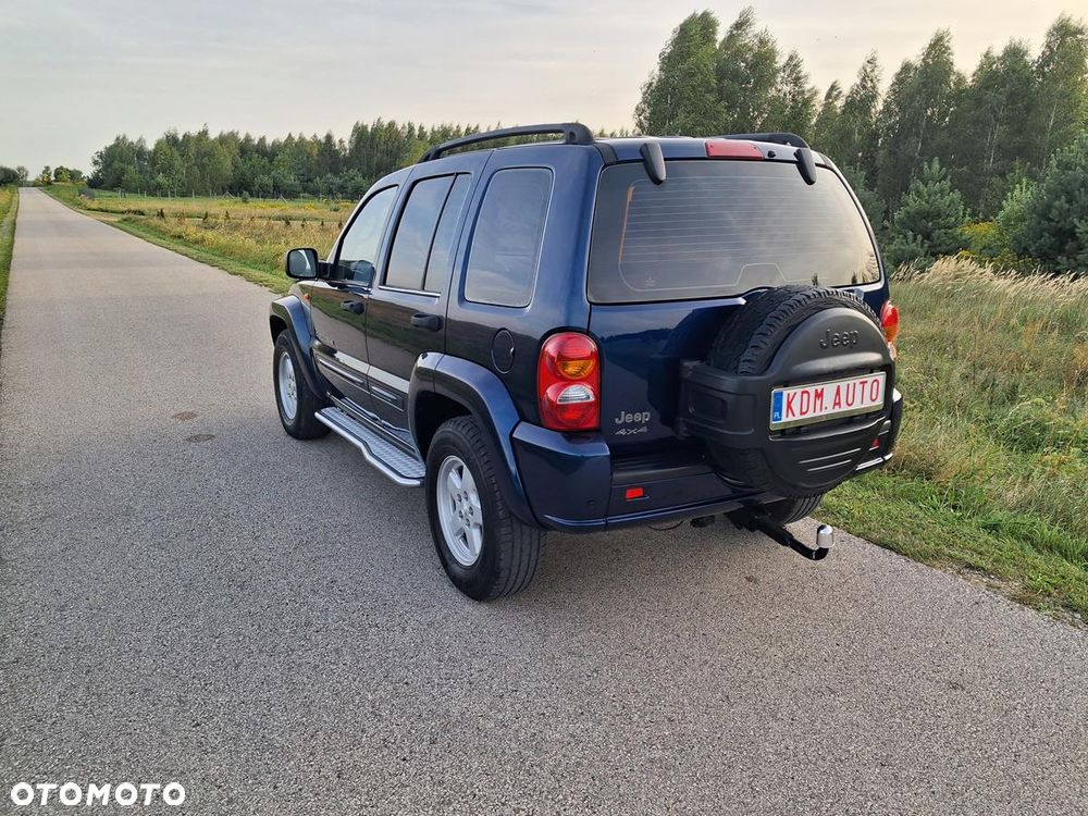 Jeep Cherokee - 12
