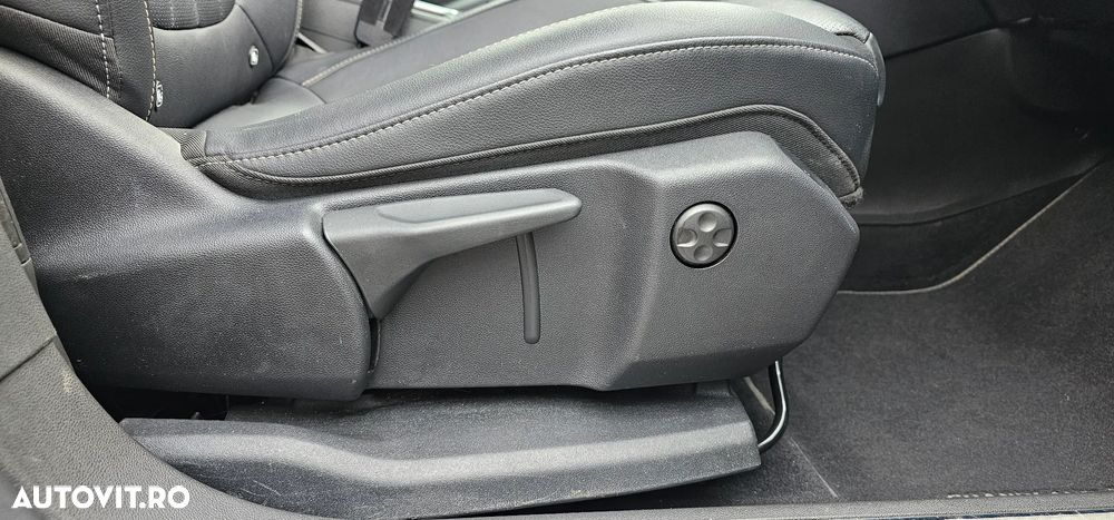 Opel Grandland X 1.2 Start/Stop Automatik Business Edition - 13