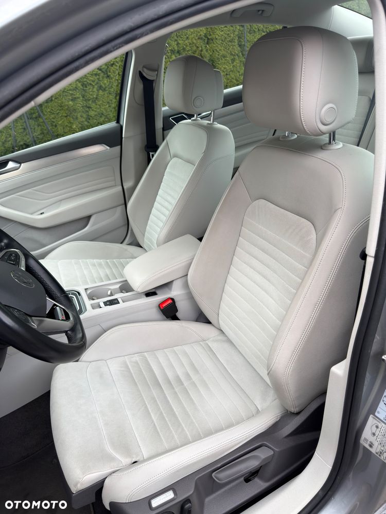 Volkswagen Passat 2.0 TSI 4Mot Elegance DSG - 11